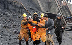 四川内江一煤矿发生透水事故 28人被困井下